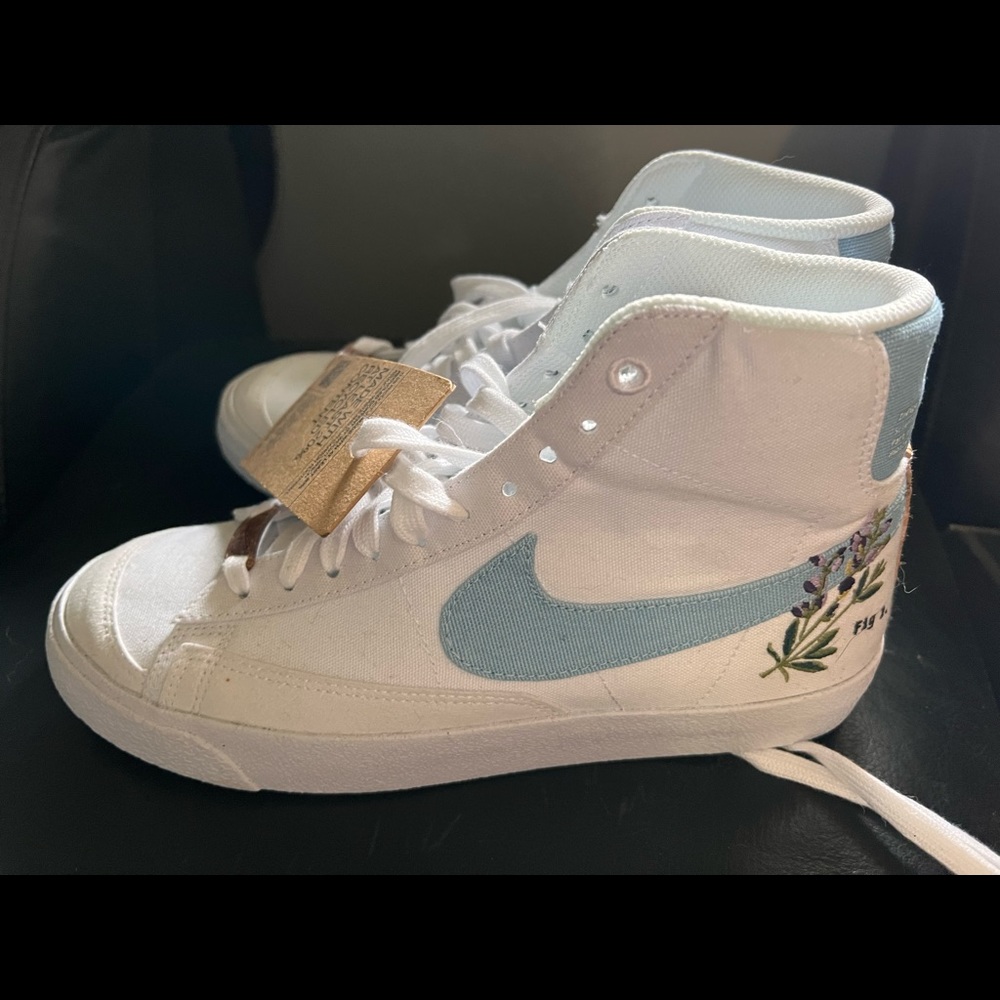 Blazer Mid '77 SE 'Indigo' Women’s